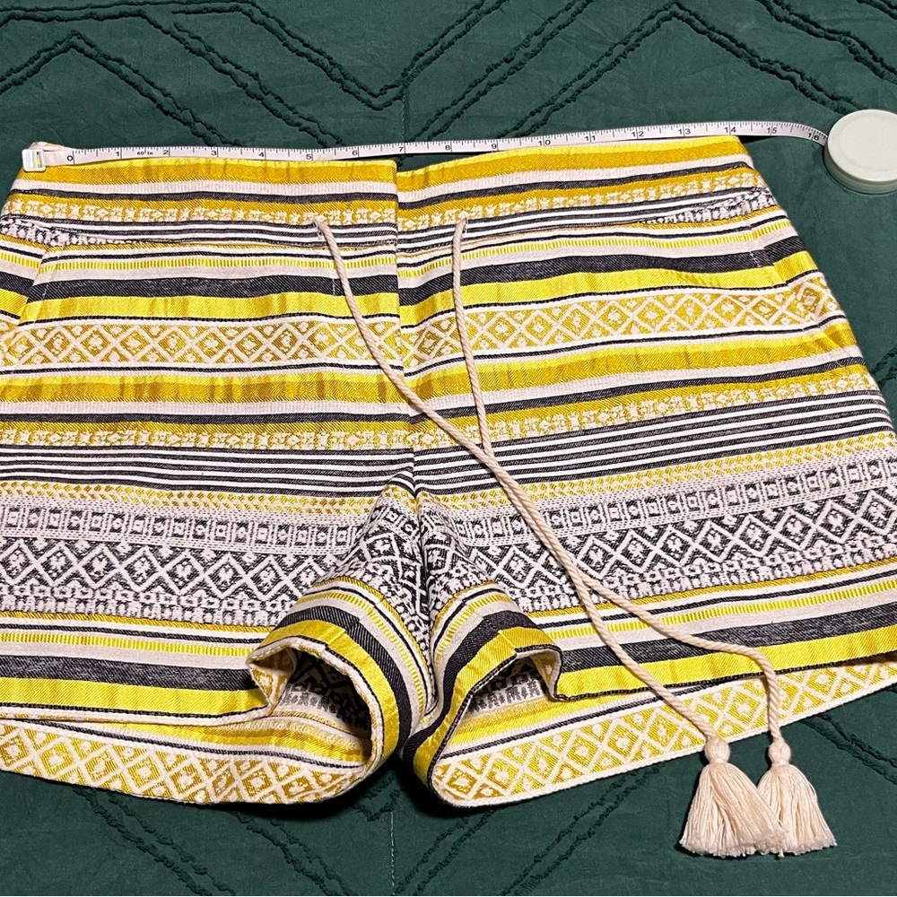 Shimmer Striped Yellow and Black Women's Shorts Sz 2 Loft